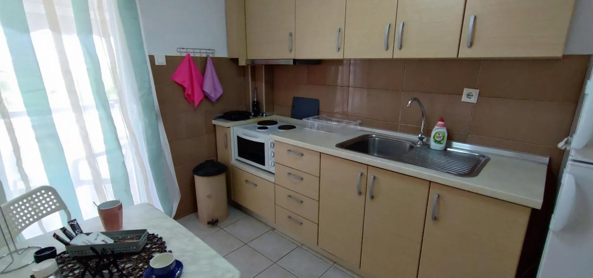 Makis Apartments Flogita