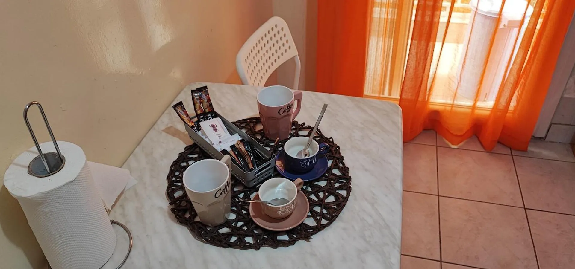 Makis Apartments Flogita