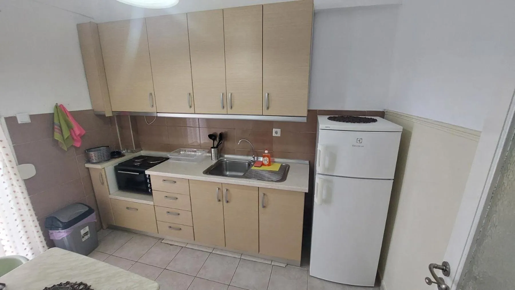 Makis Apartments Flogita