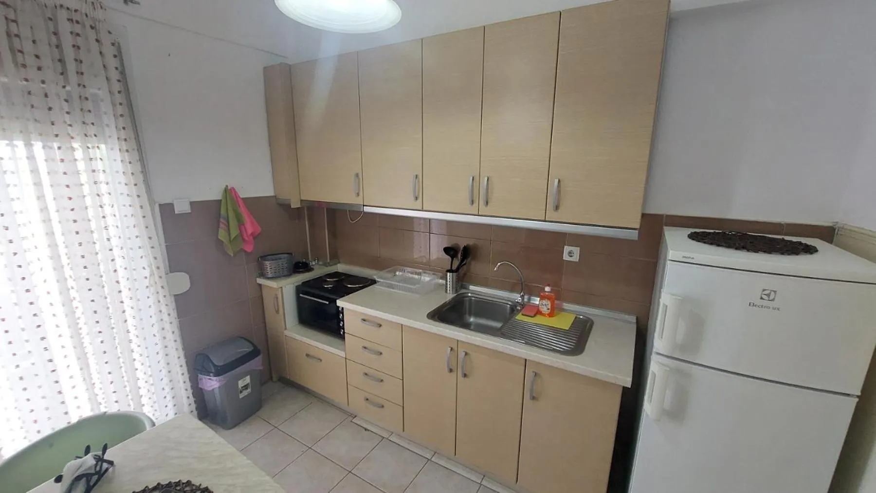 Makis Apartments Flogita